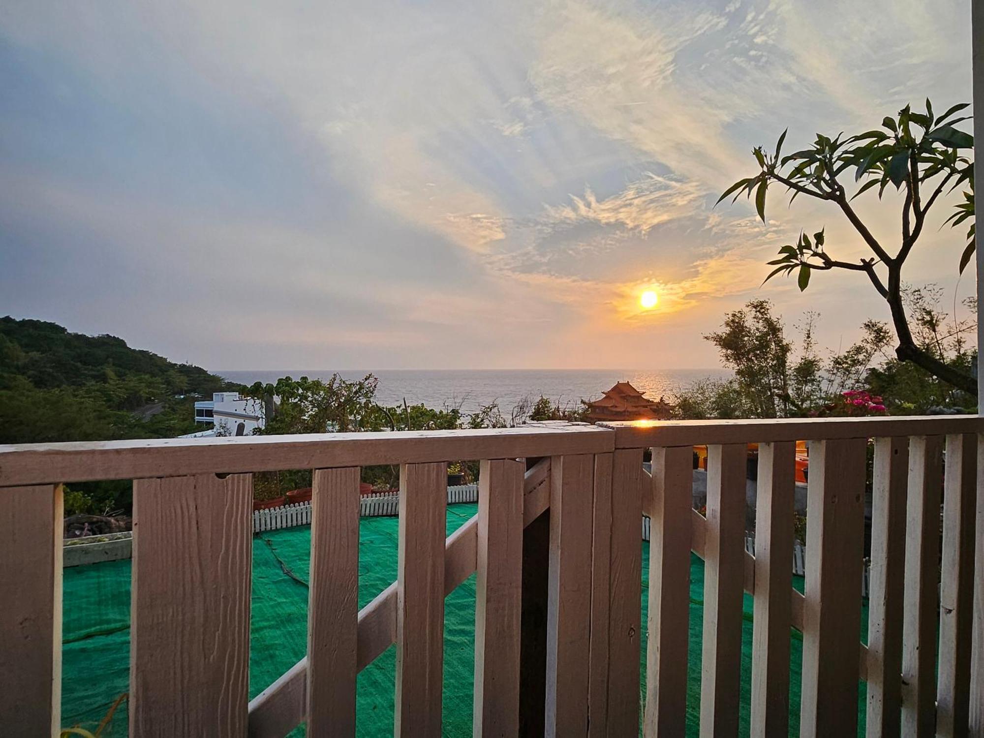 舞浪海景旅店 Hotel Xiaoliuqiu Exterior photo